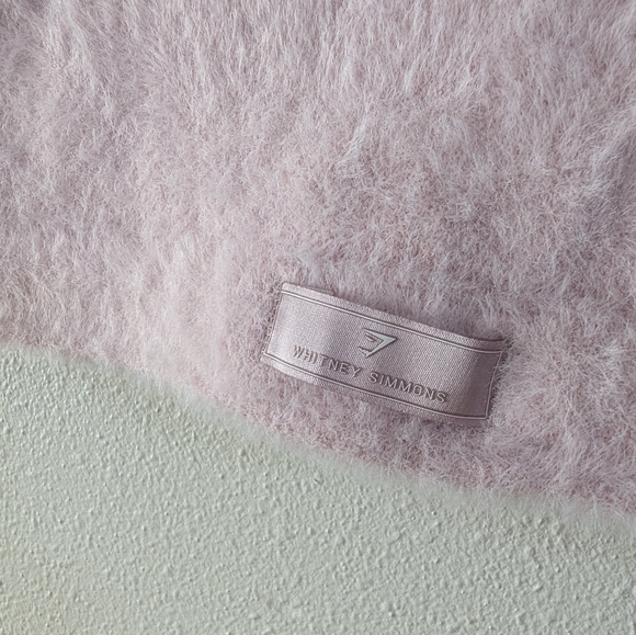 Gymshark x Whitney Simmons Eyelash Fuzzy Bra - Picture 6 of 9